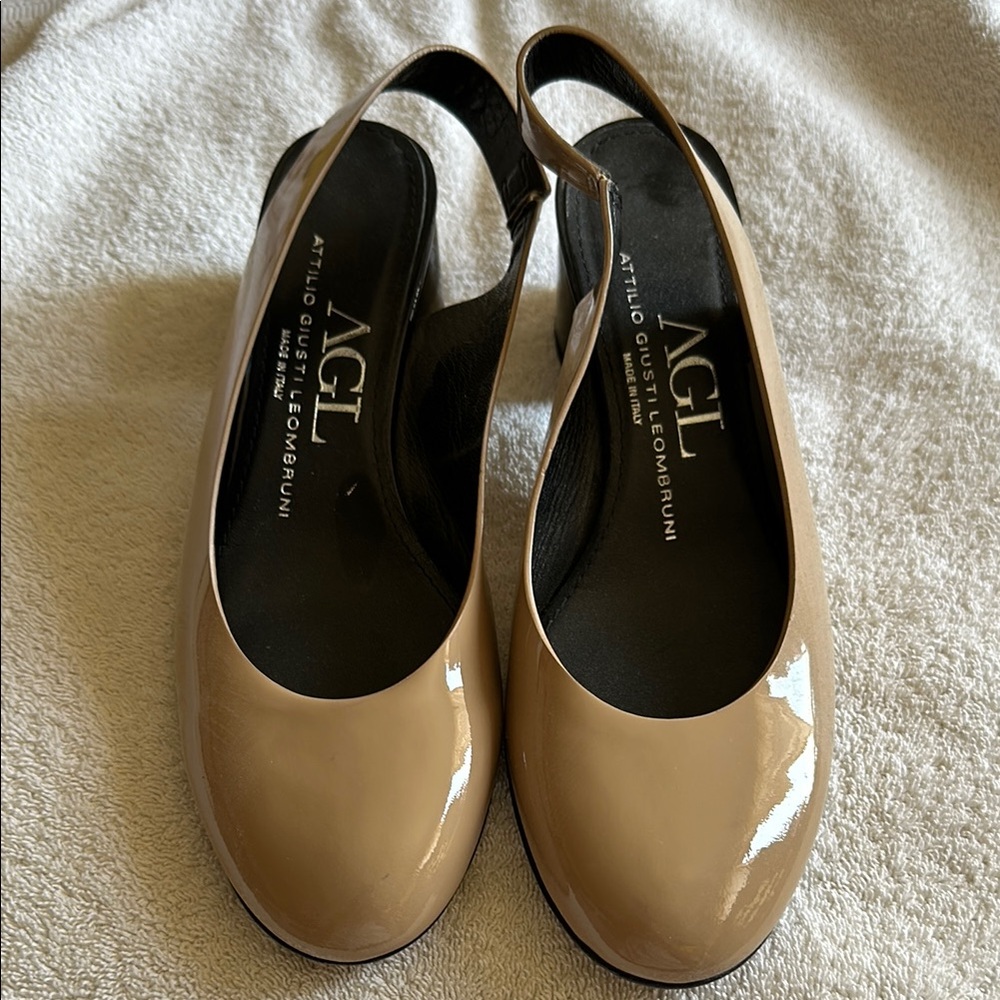 AGL Women's Patent Leather Tan Slingback Shoes Chunky Heels 2” Size 36